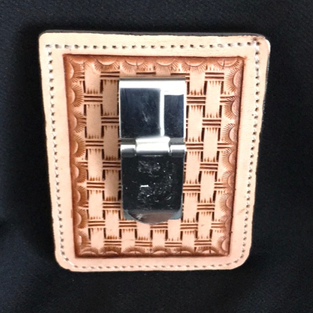 Men’s money clip/credit card holder.